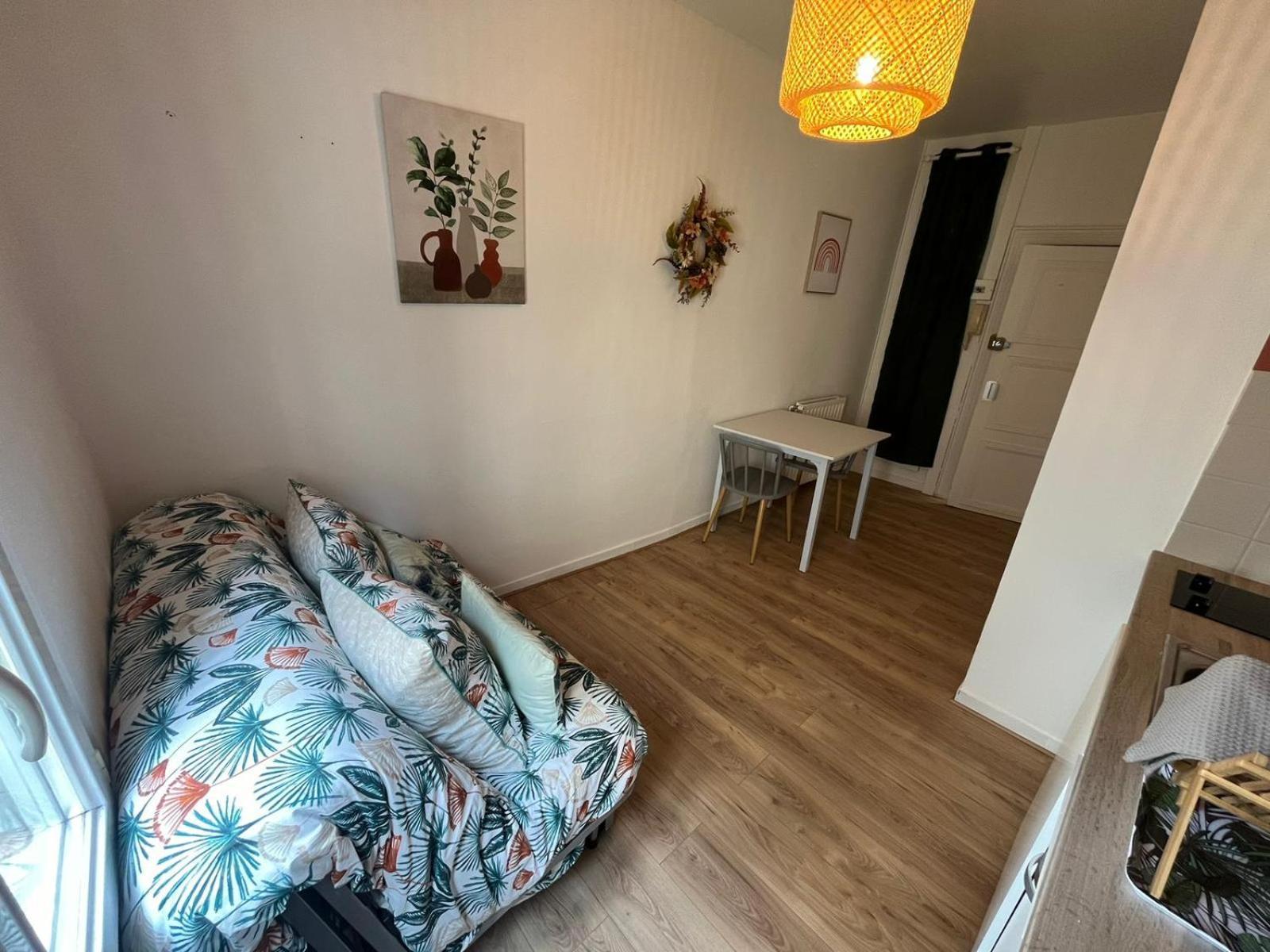 Studio Calme Plein Centre Ньор Экстерьер фото
